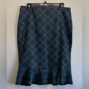 Elegant Plaid Pencil Skirt in Navy and Green